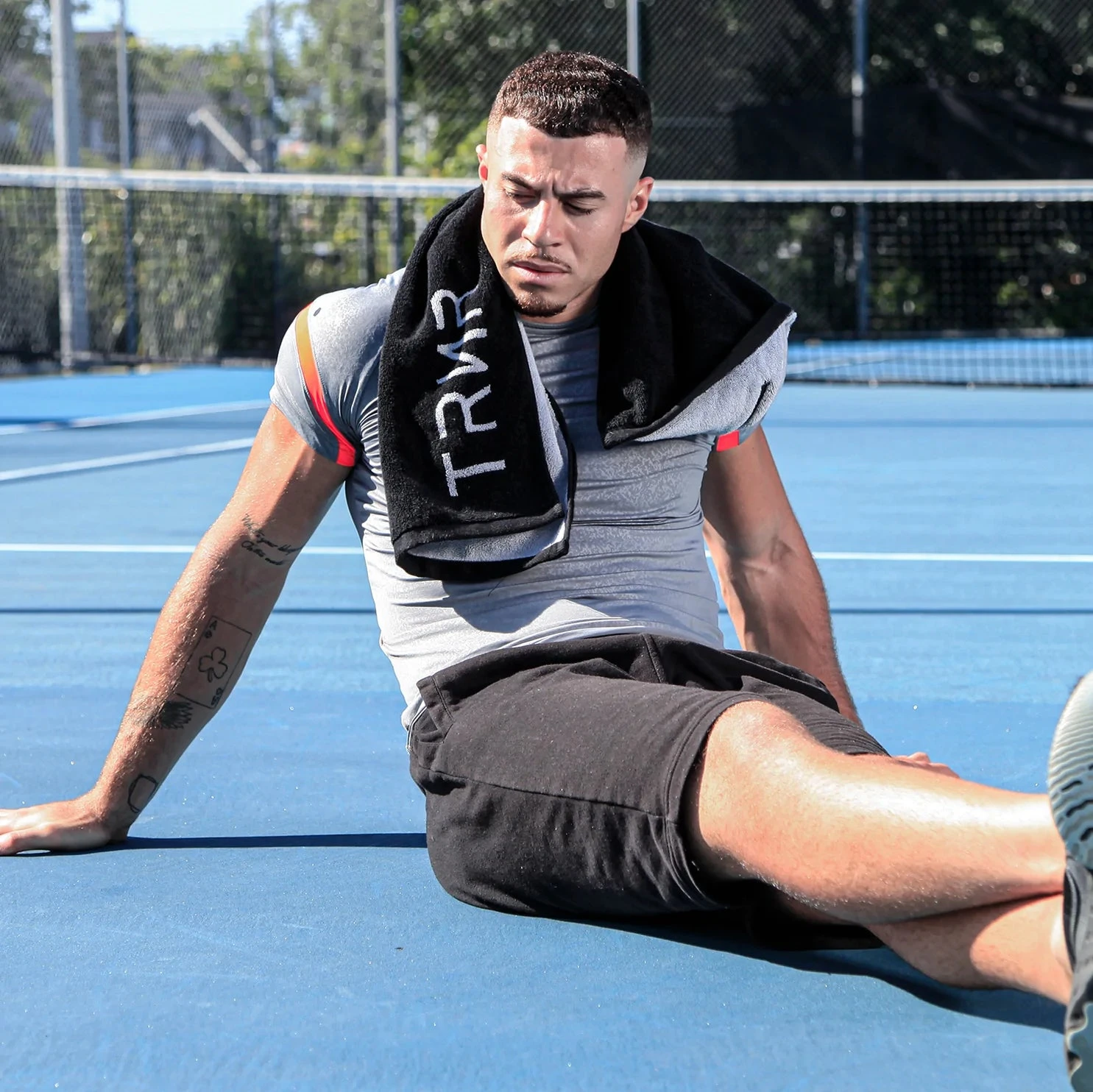 Nike TRNR GYM TOWEL LARGE 4 Nike TRNR GYM TOWEL LARGE - Image 2