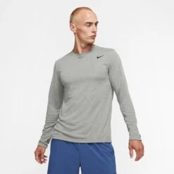 NIKE MENS DRY LEGEND POLY LONG-SLEEVE TEE -Fitness Gear Store 718837 063 PHSFM001