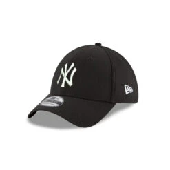 NEW ERA CAP 39 THIRTY BLACK WHITE - NEW YORK YANKEES -Fitness Gear Store 9170291884062