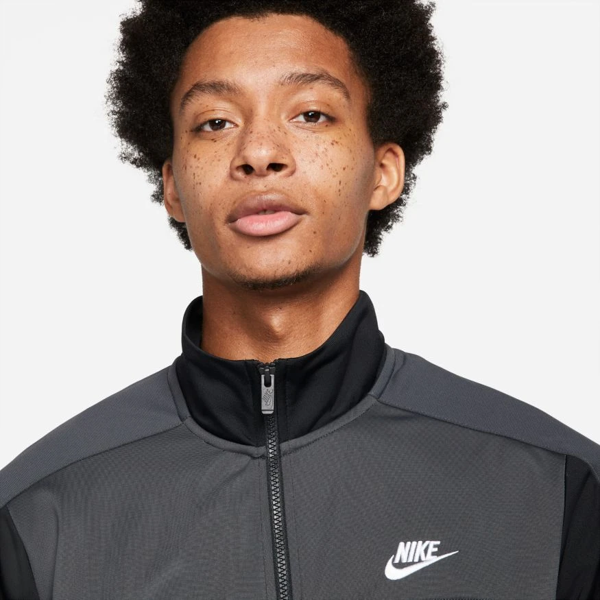 NIKE SPORTSWEAR ESSENTIAS TRACK SUIT 5 NIKE SPORTSWEAR ESSENTIAS TRACK SUIT - Image 3