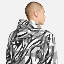 NIKE DRI-FIT SPORT CLASH HOODIE -Fitness Gear Store DM8134 010 PHSYM001