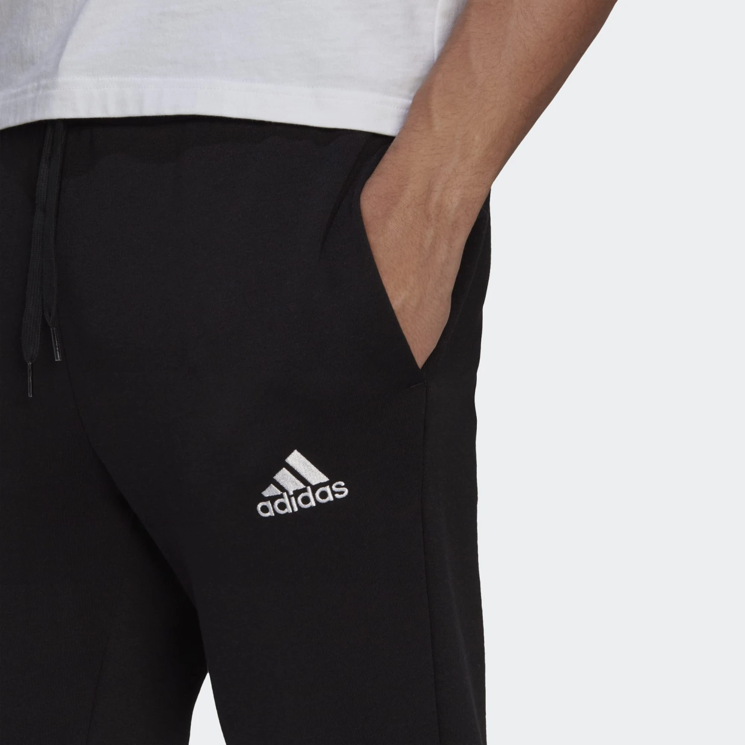 ADIDAS MEN'S SMALL LOGO TRACK PANT 6 ADIDAS MEN'S SMALL LOGO TRACK PANT - Image 4