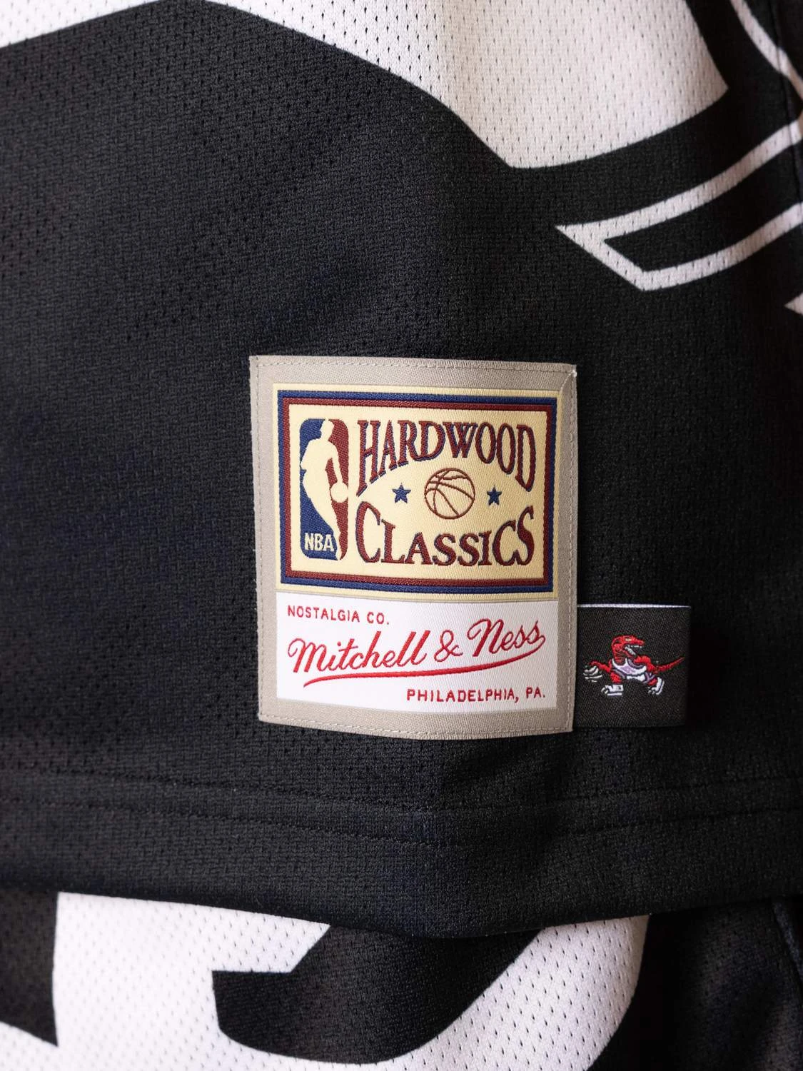 MITCHELL & NESS TORONTO RAPTORS BIG FACE SWINGMAN JERSEY 6 MITCHELL & NESS TORONTO RAPTORS BIG FACE SWINGMAN JERSEY - Image 4